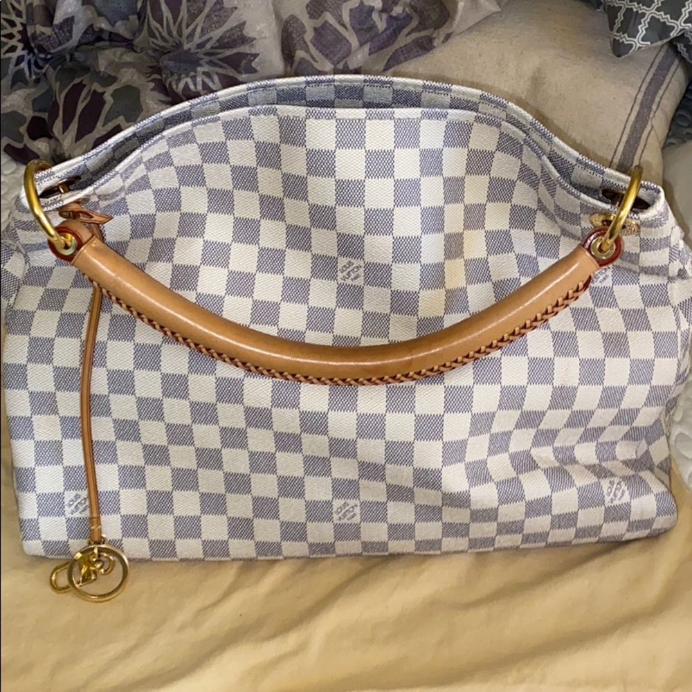 Louis Vuitton Artsy